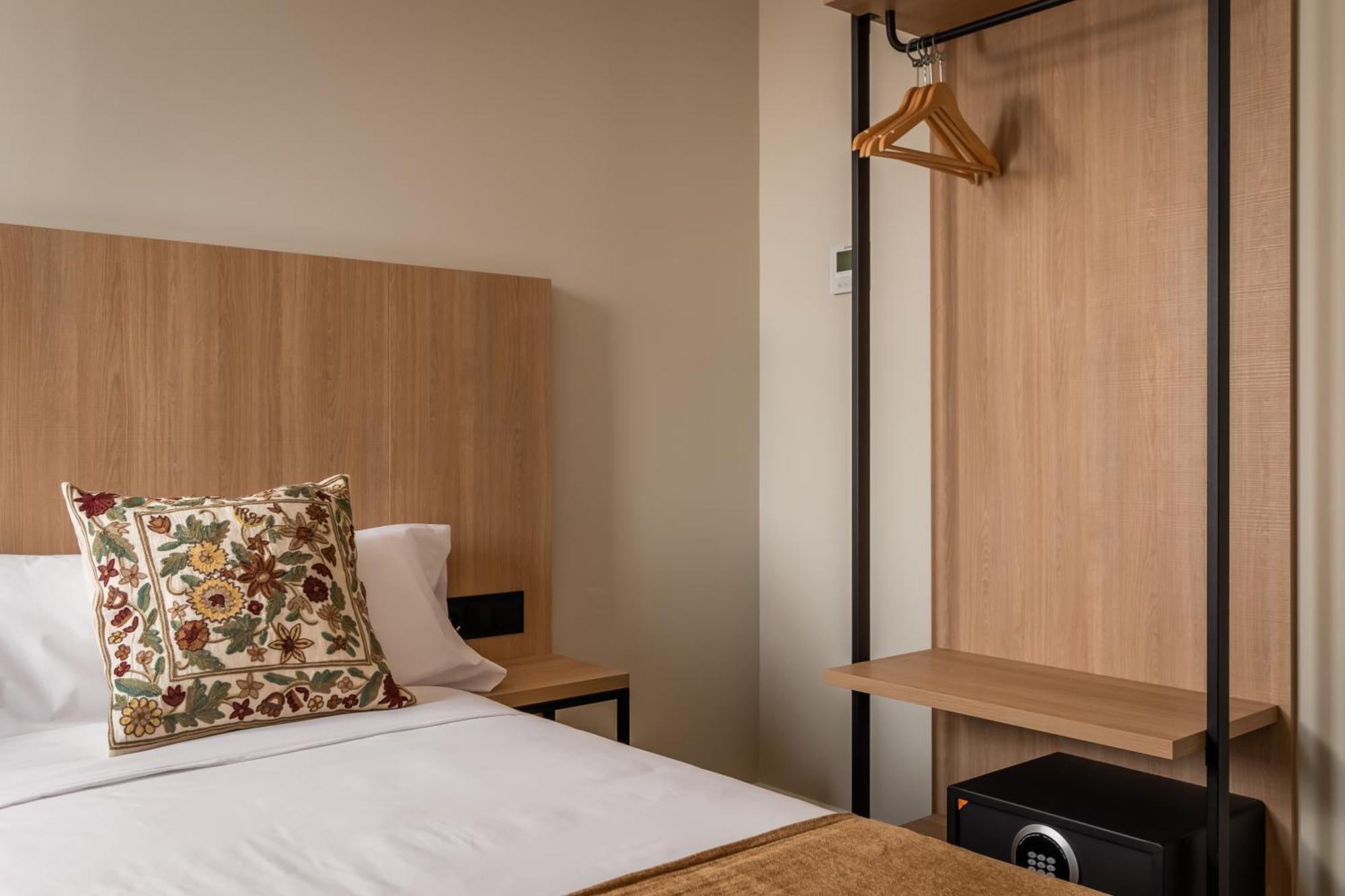 Aerohotel Barcelona Airport 24H El Prat de Llobregat Extérieur photo